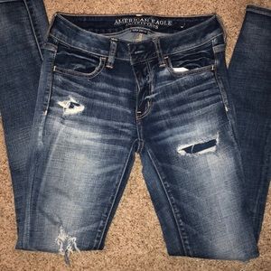 American Eagle ripped ‘jegging’ jeans